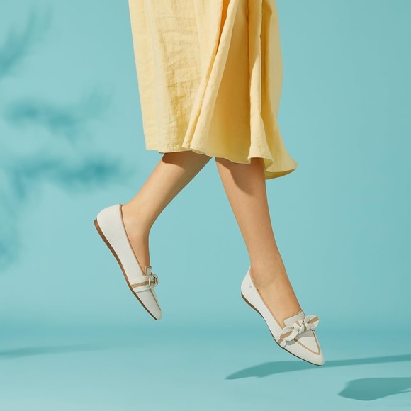 NWOT Vivaia Women’s Michelle Pointed-Toe Bow Loafers Ivory Nude - Size 38.5/8 - Picture 2 of 8